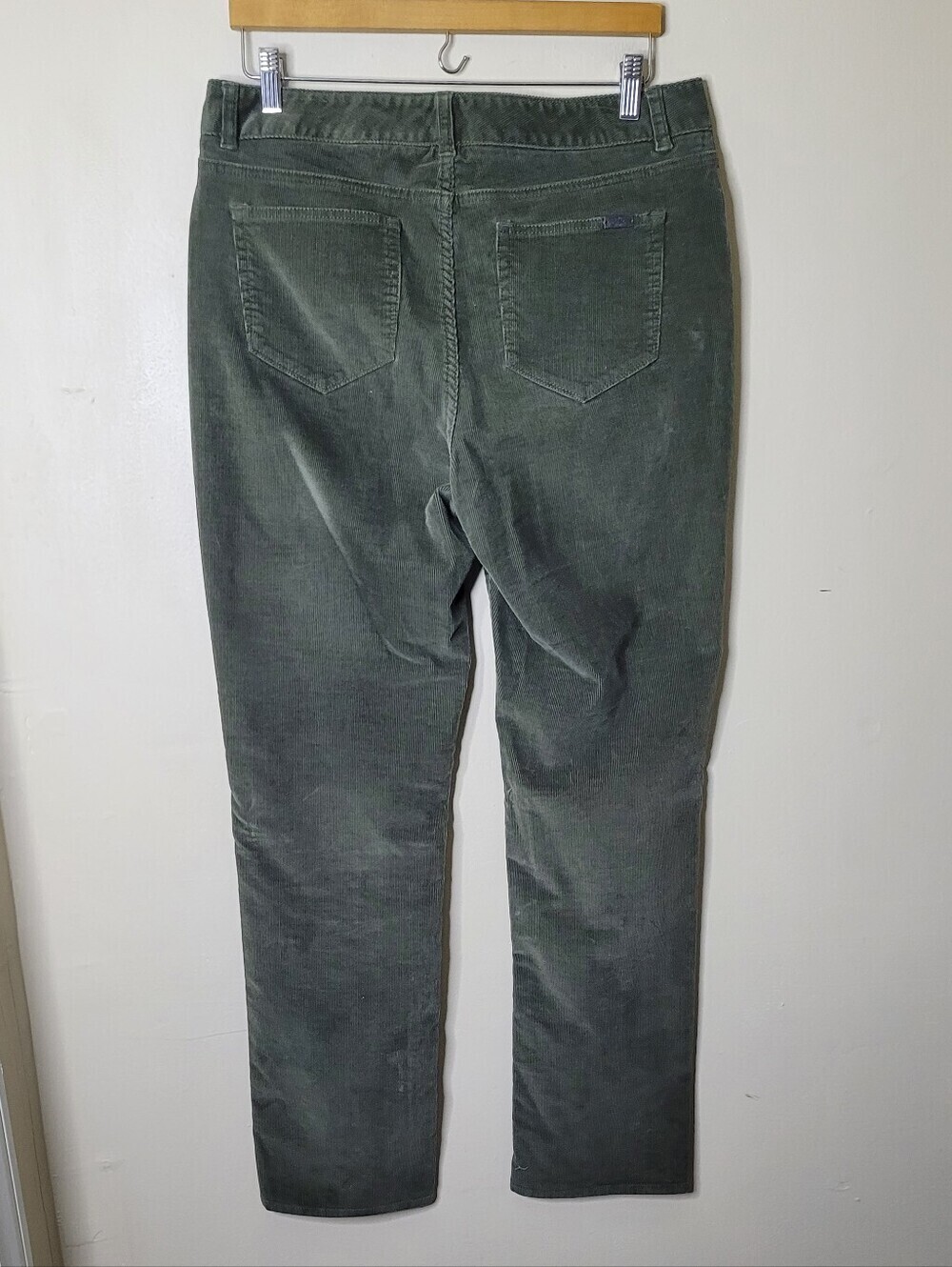 LL Bean Favorite Fit Straight-Leg Corduroy Pants Size 12 - Picture 4 of 8